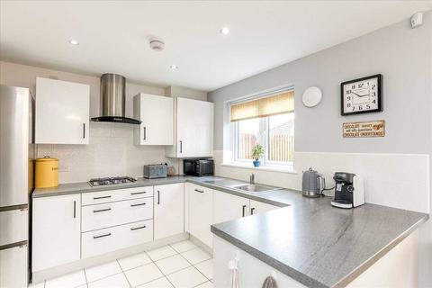 4 bedroom terraced house for sale, Russell Place, Bathgate