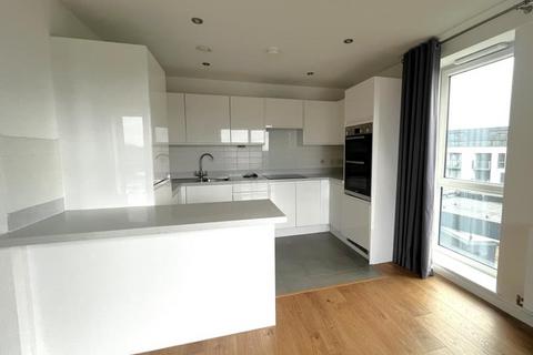 2 bedroom apartment to rent, Warlingham House, Addlestone KT15