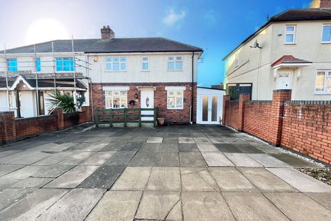 4 bedroom semi-detached house for sale, Swan Street, Brierley Hill DY5