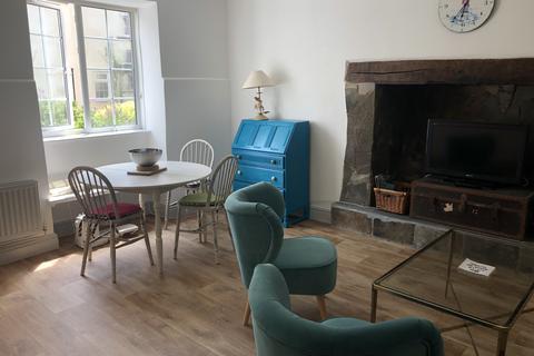 3 bedroom cottage to rent, Swains Court, Topsham EX3