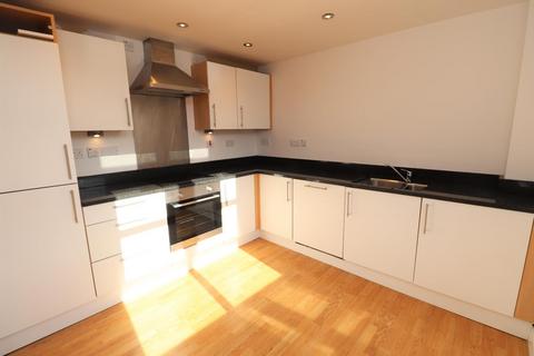 2 bedroom flat to rent, Roker Lane, Pudsey, West Yorkshire, LS28