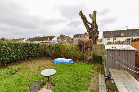 3 bedroom end of terrace house for sale, Elm Place, Ashford, Kent