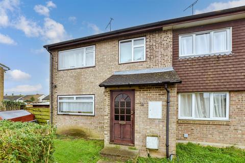 3 bedroom end of terrace house for sale, Elm Place, Ashford, Kent