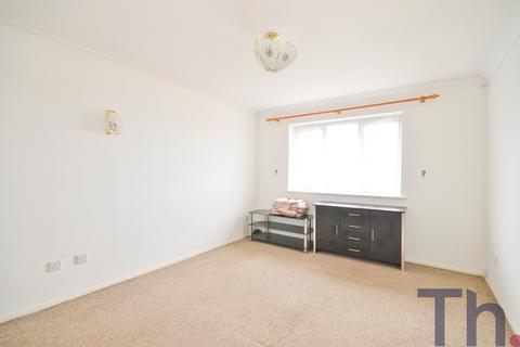 2 bedroom flat for sale, Linington Court, Newport PO30