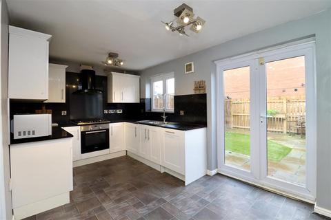 3 bedroom end of terrace house for sale, Sandholme, Market Weighton, York