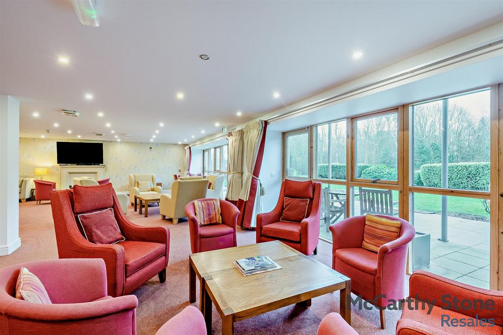 Homeowners Lounge