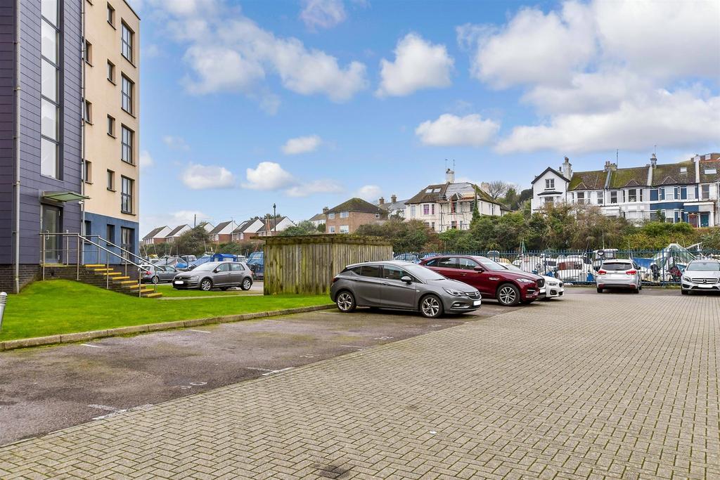 Driveway/Parking
