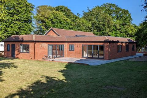 5 bedroom bungalow for sale, Potkiln Lane, Beaconsfield HP9