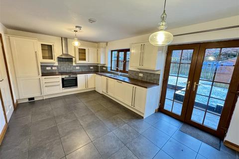 14 Cysgod Y Llan, Llanddewi Brefi, Tregaron, SY25 6AS