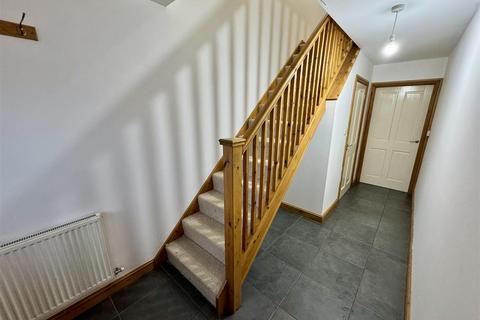 14 Cysgod Y Llan, Llanddewi Brefi, Tregaron, SY25 6AS