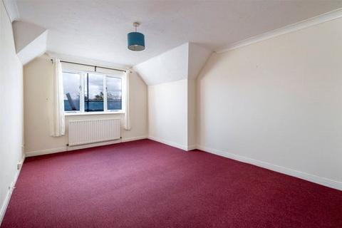 1 bedroom apartment for sale, Ladbroke Road, Redhill, Surrey, RH1