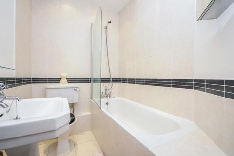 3 bedroom maisonette to rent, Grange Avenue London N12