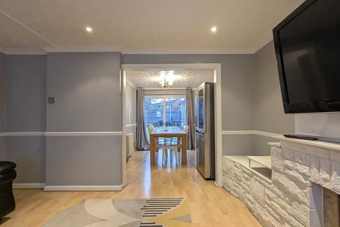 undefined, Trimley Close, Luton LU4