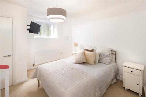 5 Temple Yard, London, E2 6QD