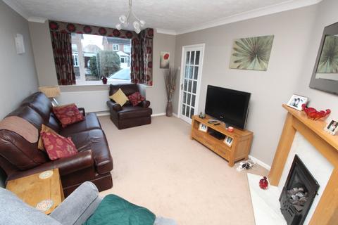 3 bedroom semi-detached house for sale, Saville Road, Leicester LE8