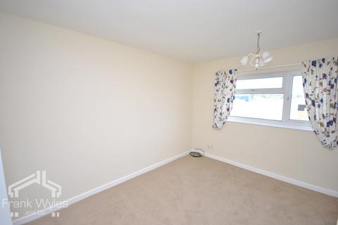 2 bedroom flat to rent, Nateby Close, Lytham St Annes, Lancashire