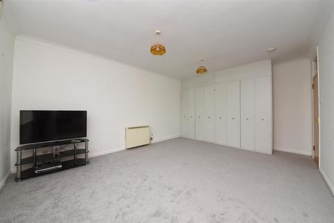 Studio for sale, Canberra Close, Hendon, London