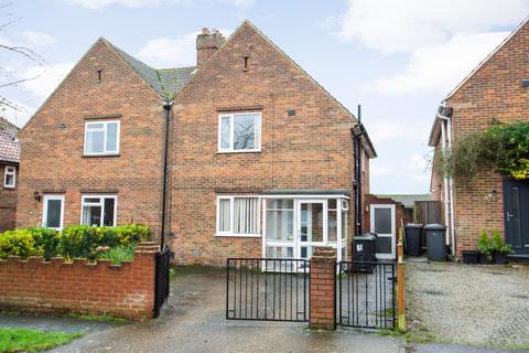 Mandeville Road, Canterbury, Kent, CT2
