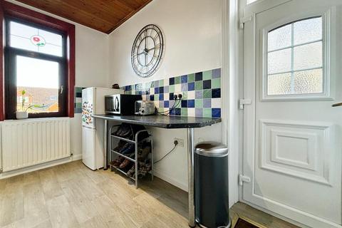 81 Moorside Road, Bradford, BD2 3RD