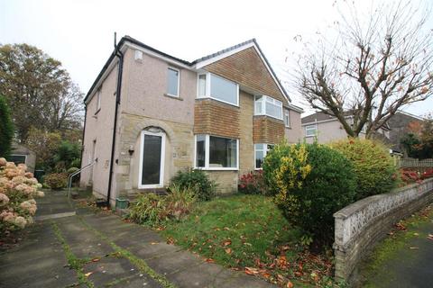 3 bedroom semi-detached house for sale, Robin Close, Bradford BD2