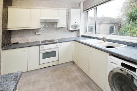 3 bedroom semi-detached house for sale, Robin Close, Bradford BD2