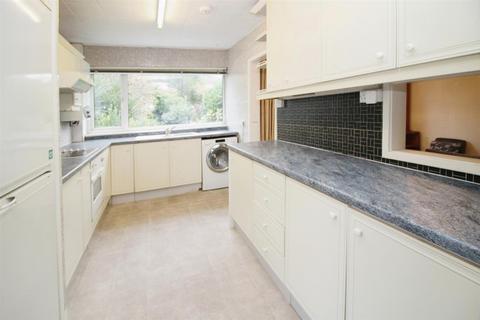 3 bedroom semi-detached house for sale, Robin Close, Bradford BD2