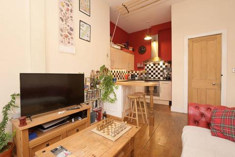 2 bedroom flat for sale, 12/8 Haymarket Terrace, Haymarket, Edinburgh, EH12 5JZ