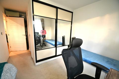 Flat 11, 1 Kenyon Way, Slough, SL3 8AL