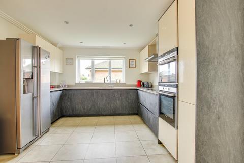 4 bedroom detached house for sale, Old Barn Lane, Old Barn Road, Christchurch, BH23