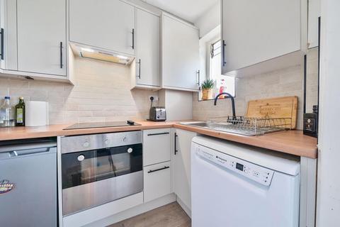 2 bedroom apartment to rent, Richmond Road,  East Twickenham,  TW1