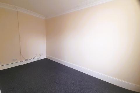 2 bedroom apartment to rent, West Street, Gravesend DA11