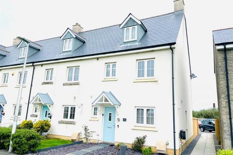 4 bedroom townhouse for sale, Y Corsydd, Machynys, Llanelli