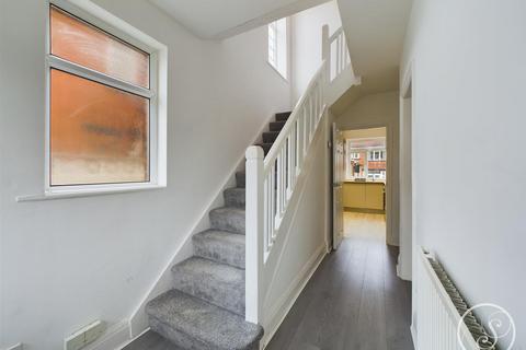 3 bedroom property for sale, St. Martins Crescent, Leeds