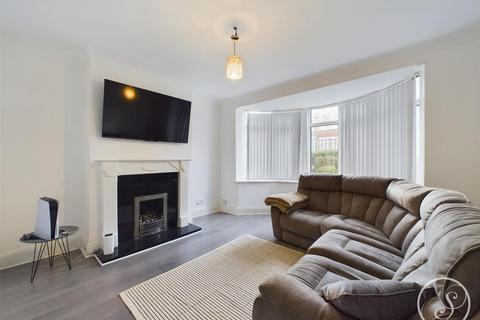 3 bedroom property for sale, St. Martins Crescent, Leeds