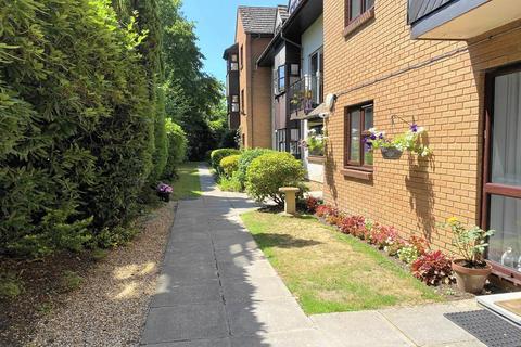 2 bedroom retirement property for sale, Berkeley Court, West Moors, Ferndown, Dorset, BH22