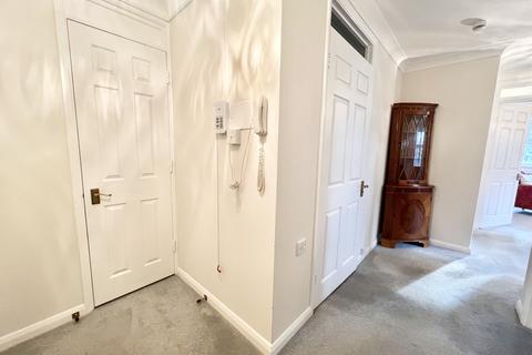 2 bedroom retirement property for sale, Berkeley Court, West Moors, Ferndown, Dorset, BH22