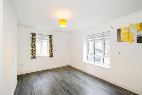 7 Woodham Court, London, E18 2BY