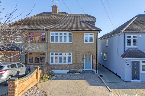 4 bedroom semi-detached house for sale, Heron Way, Upminster, RM14