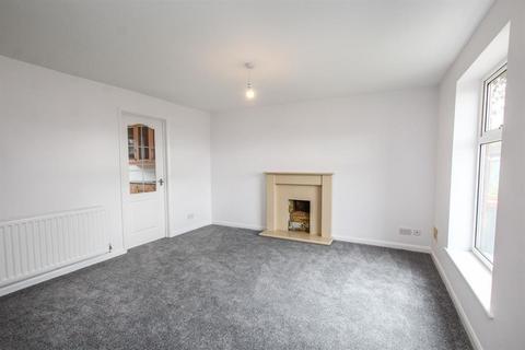 3 bedroom terraced house to rent, Lomond Drive, Leighton Buzzard