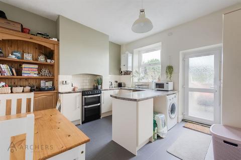 208 Lydgate Lane, Sheffield, S10 5FS