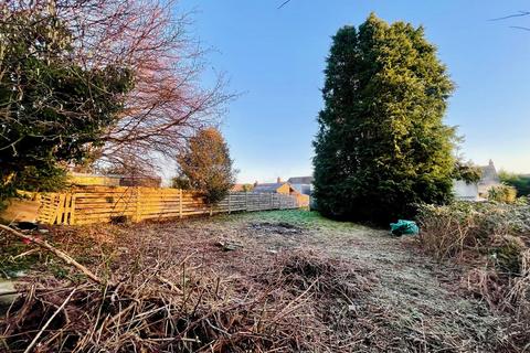 5 Bank Road, Llangennech, Llanelli, SA14 8UB