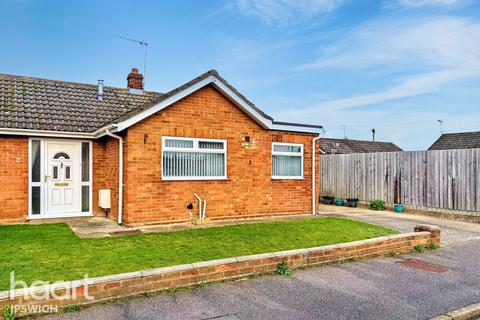 2 Columbia Close, Kesgrave, Ipswich, IP5 1EY