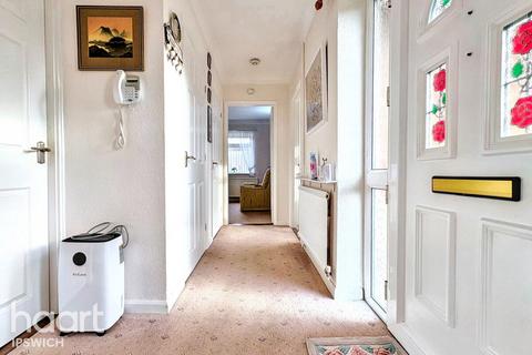 2 Columbia Close, Kesgrave, Ipswich, IP5 1EY
