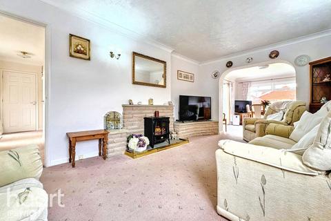 2 Columbia Close, Kesgrave, Ipswich, IP5 1EY