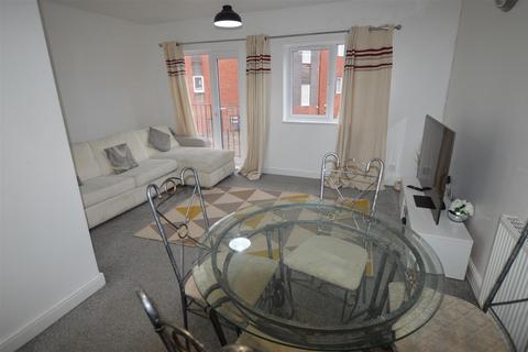 4 bedroom house to rent, Northumberland Road, Manchester M16