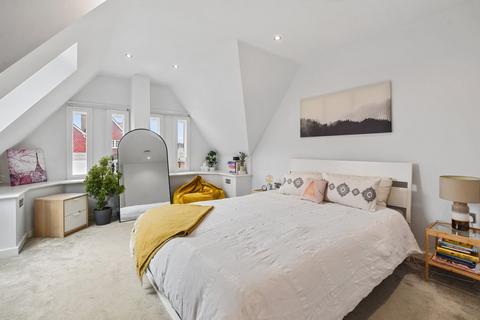 17, Lorde Court Shakespeare Road, London, W7 1LR