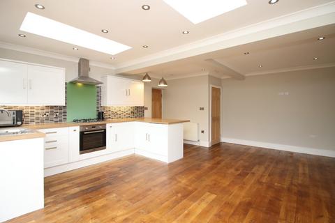 12 Cambridge Road, Thornton-cleveleys, FY5 1EP
