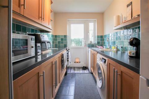 3 bedroom semi-detached house to rent, Church Field, Saffron Walden CB11