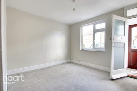 3 bedroom terraced house for sale, Beresford Road, Gillingham