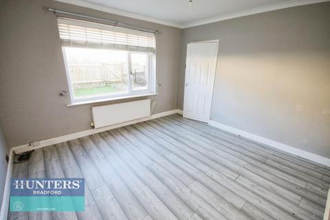 3 bedroom terraced house for sale, (SR) - Bertie Street Cutler Heights, Bradford, West Yorkshire, BD4 9LL